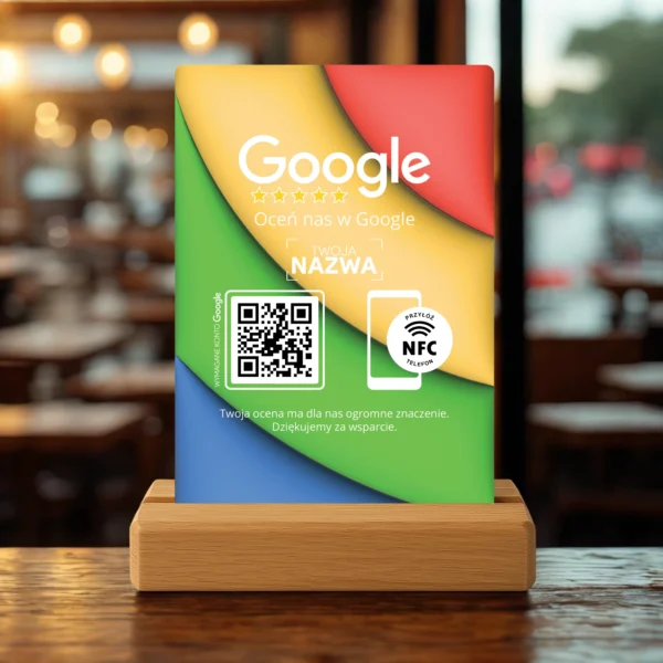 Kolorowy prezenter opinii Google wewnątrz restauracji
