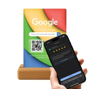 Klient zbliżający telefon do stojaka Google – NFC i kod QR