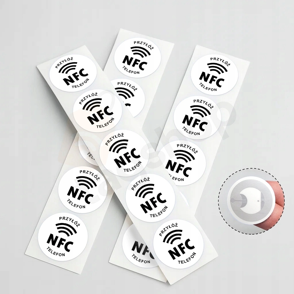 Białe naklejki NFC NTAG215 – zestaw produktowy Naklejki NFC Przyłóż telefon białe NTAG215 w zestawie