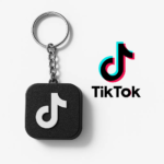 Czarny brelok NFC TikTok do kluczy