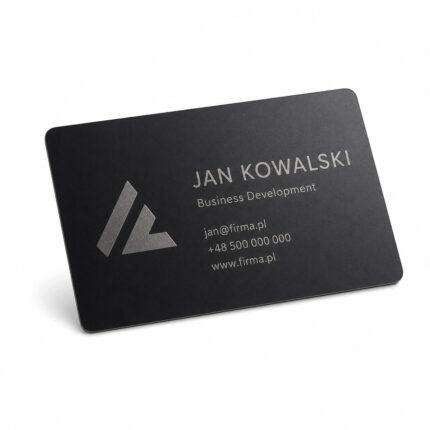 Metalowa wizytówka NFC z laserowo grawerowanym logo